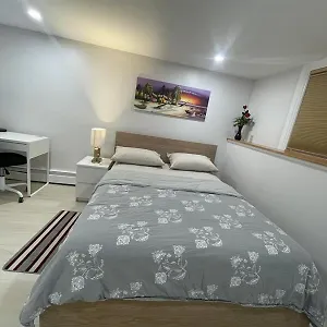 Garden City-private 1br Full Canada